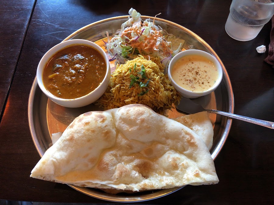 ビリヤニとカレーのセットプレート
